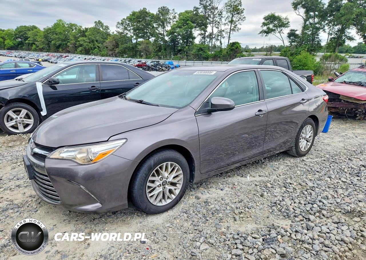 2016 Toyota Camry Le