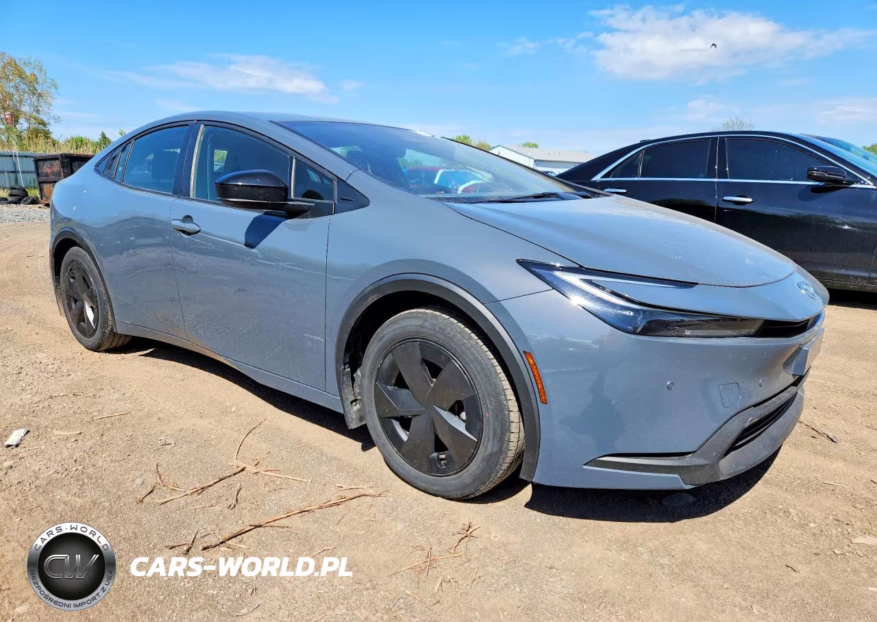 2024 Toyota Prius Le VIN:JTDACAAU3R3018281 - 4