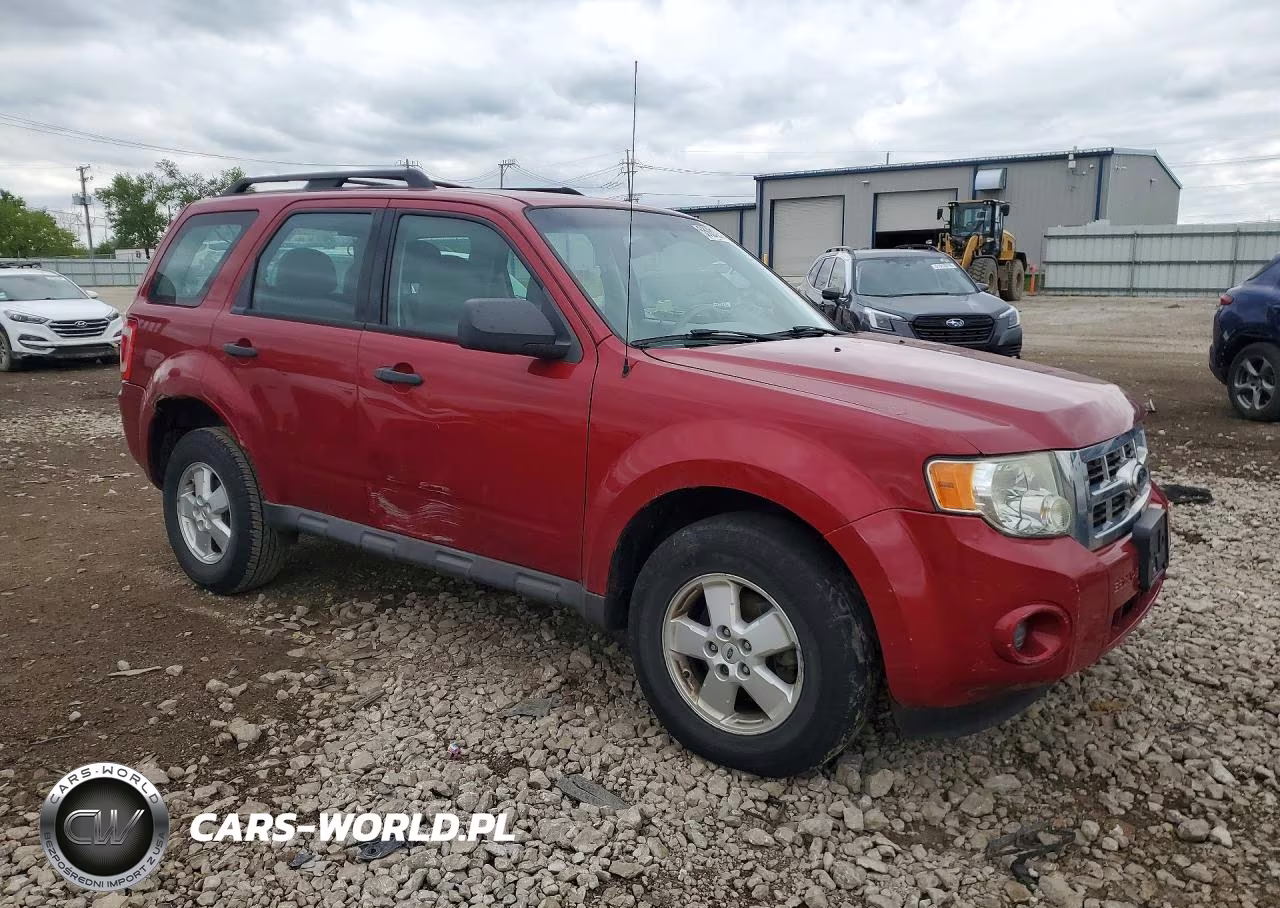 2010 Ford Escape Xls VIN:1FMCU0C70AKC88131 - 4