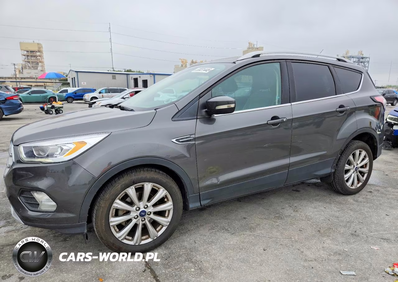 2017 Ford Escape Titanium – zdjęcie 1 z 13