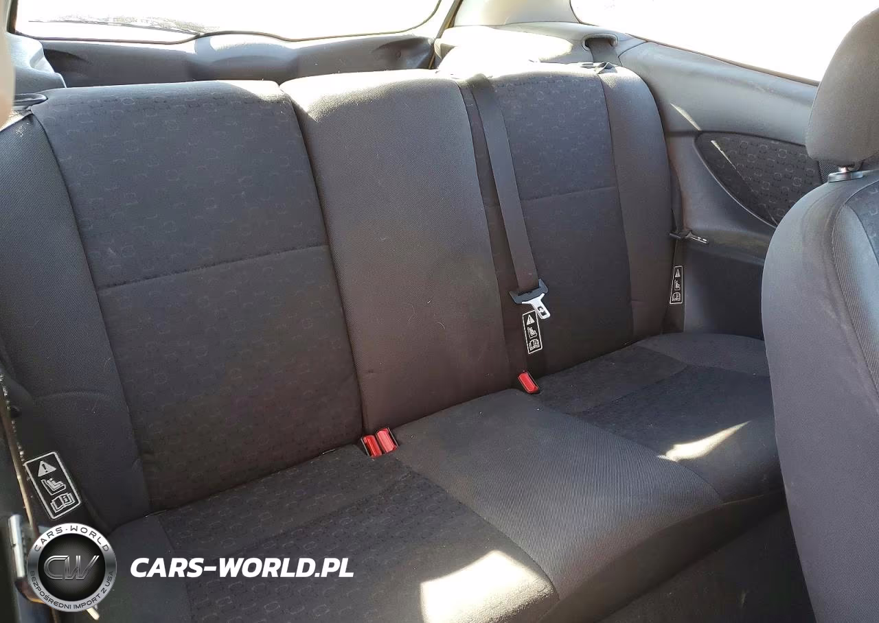 2003 Ford Focus Zx3 VIN:3FAFP31Z93R145682 - 10