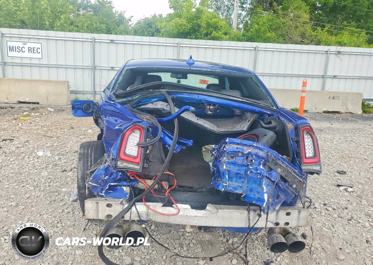 2018 Chrysler 300 S VIN:2C3CCABT8JH177186 - 6