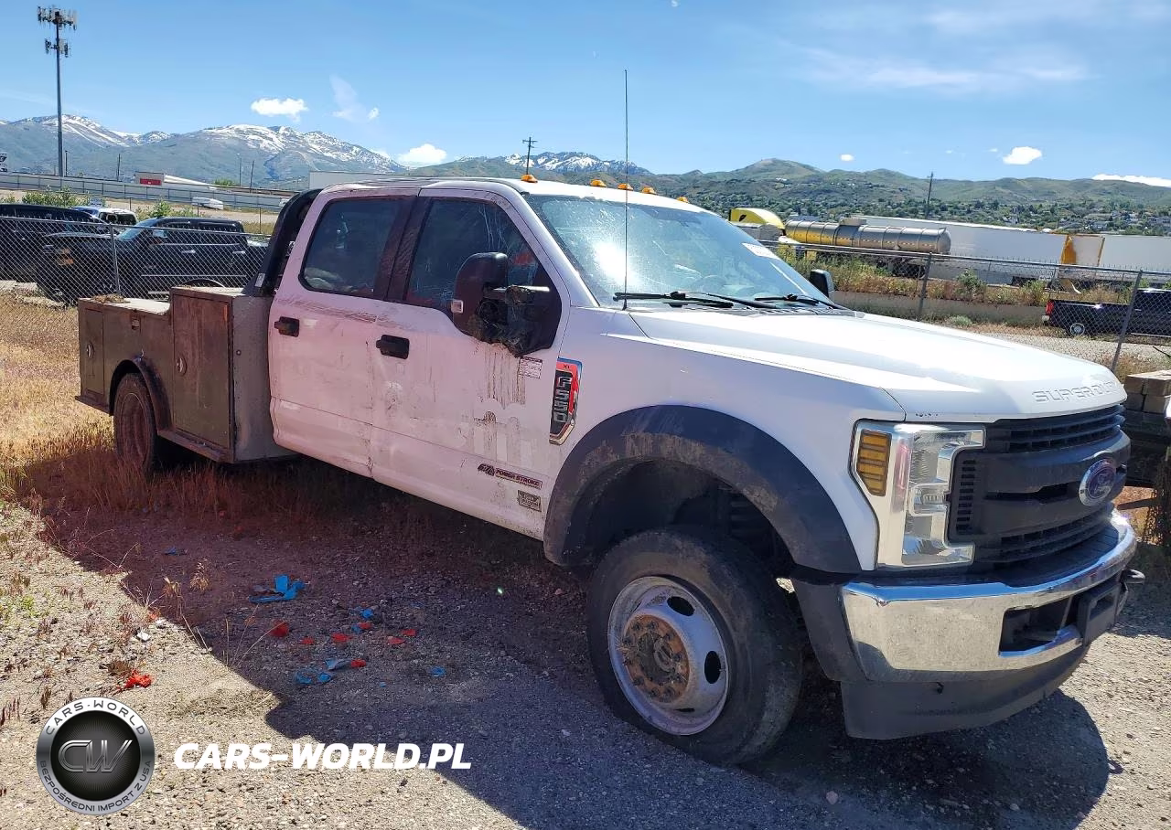 2019 Ford F550 Super Duty VIN:1FDAW5HT9KEC13934 - 4
