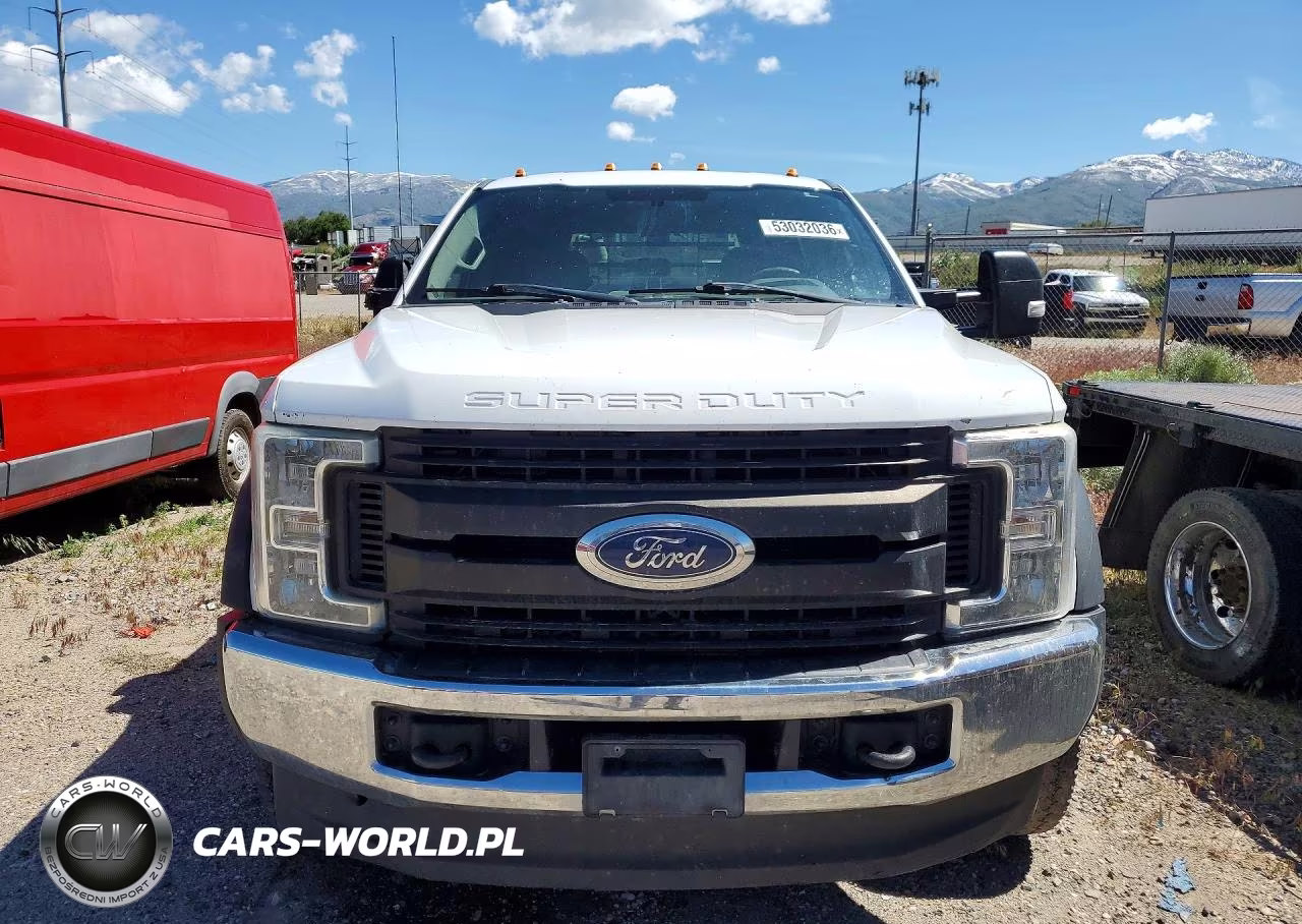 2019 Ford F550 Super Duty VIN:1FDAW5HT9KEC13934 - 5