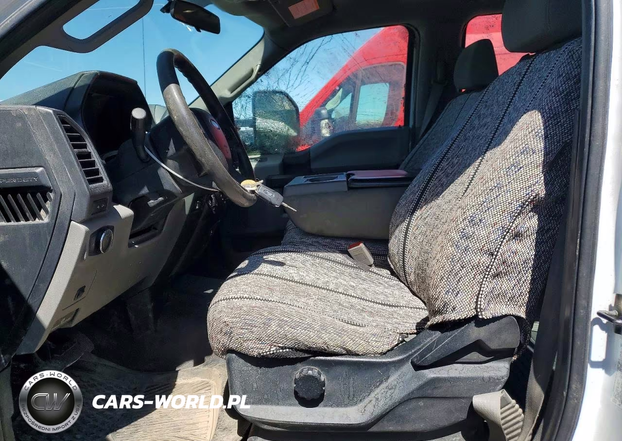 2019 Ford F550 Super Duty VIN:1FDAW5HT9KEC13934 - 7
