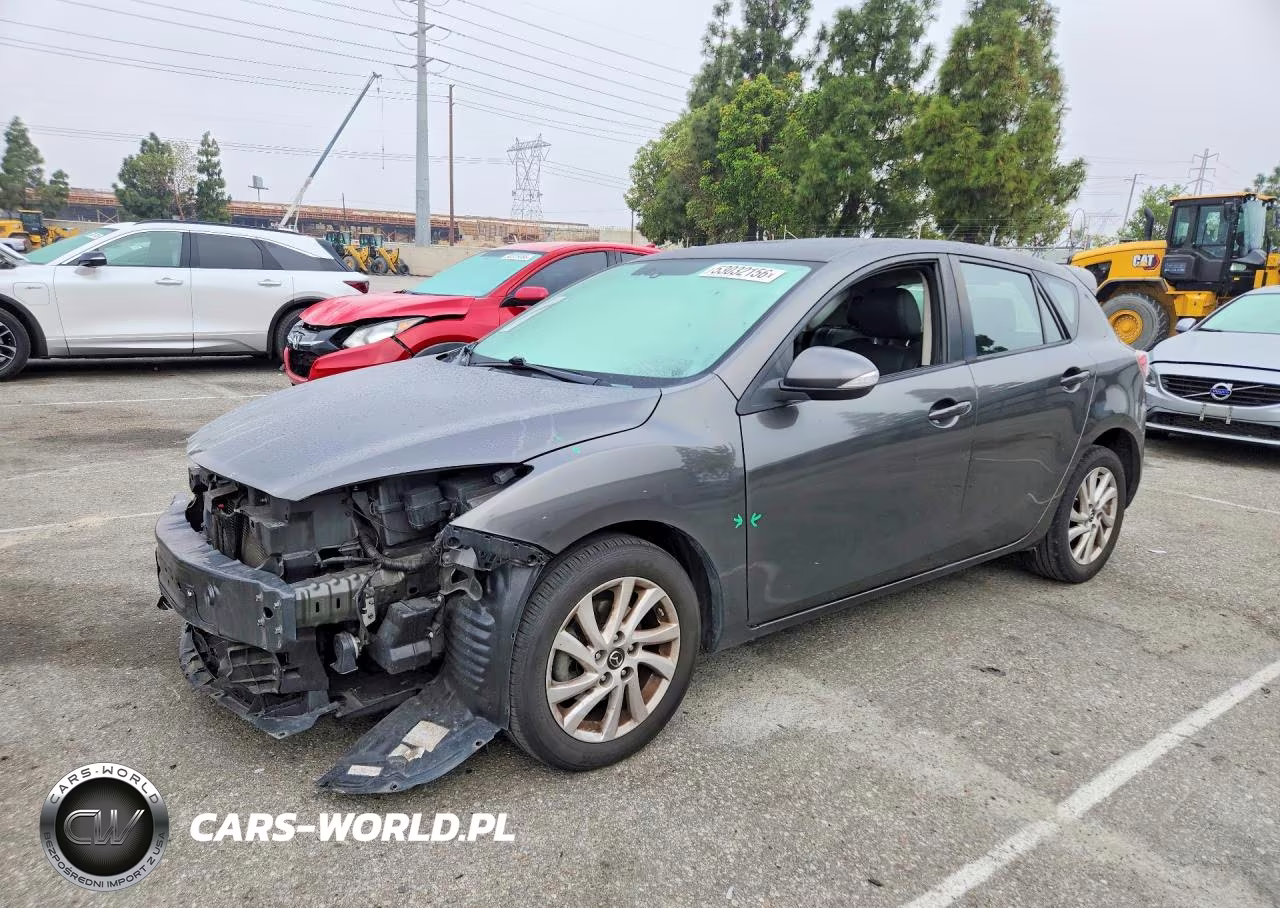 2013 Mazda 3 I