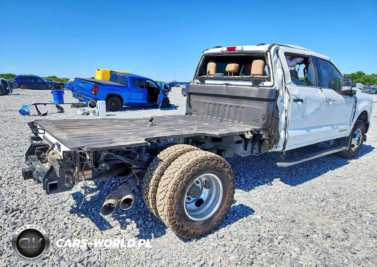 2023 Ford F350 Super Duty VIN:1FT8W3DM7PEC57153 - 3