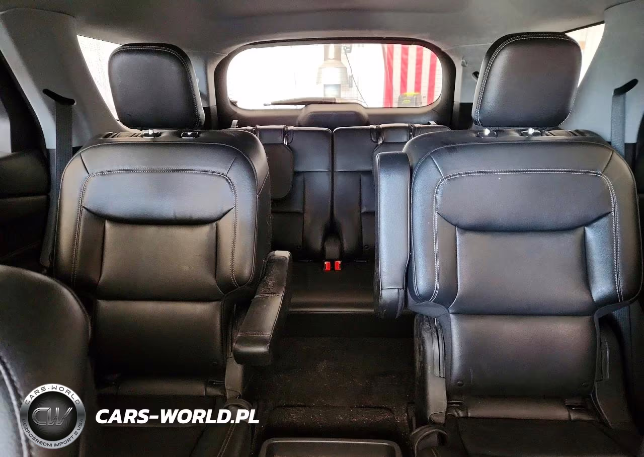 2020 Ford Explorer Xlt VIN:1FMSK8DH7LGC57875 - 10