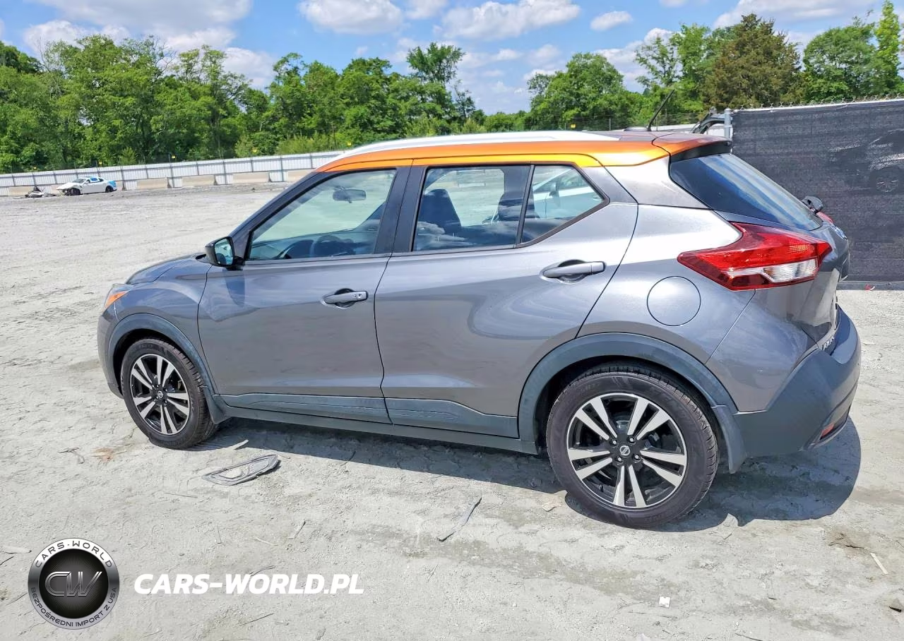 2018 Nissan Kicks Sv VIN:3N1CP5CU2JL503802 - 2