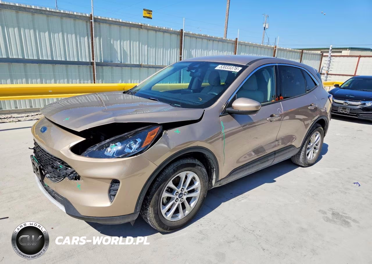 2020 Ford Escape Se