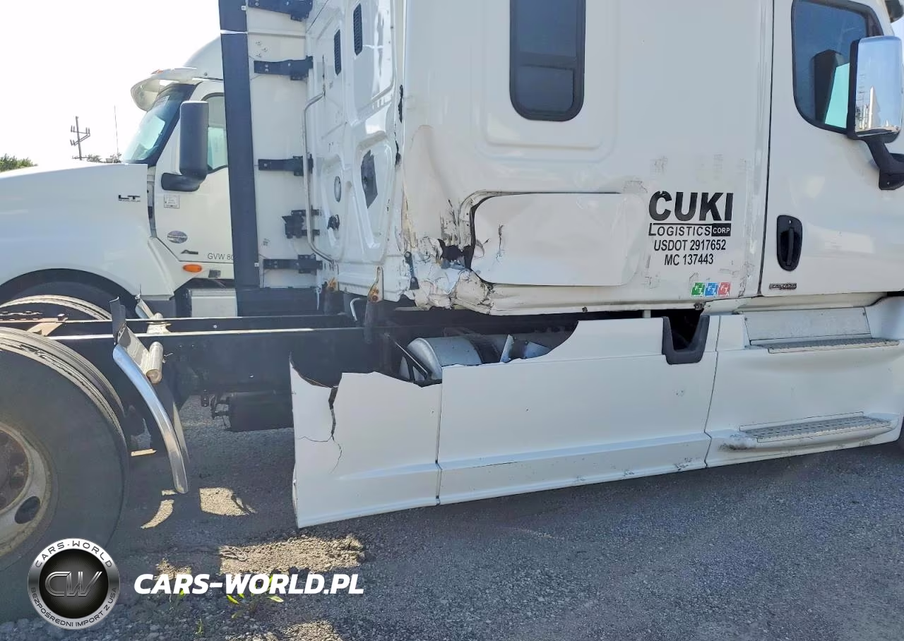 2016 Freightliner Cascadia 125 Semi Truck VIN:3AKJGLD52GSGT5706 - 9