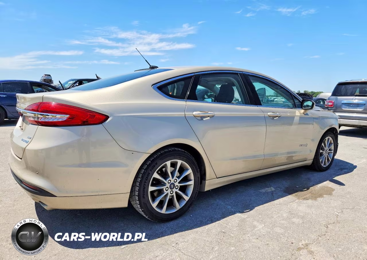 2017 Ford Fusion Se Hybrid VIN:3FA6P0LU2HR400471 - 3