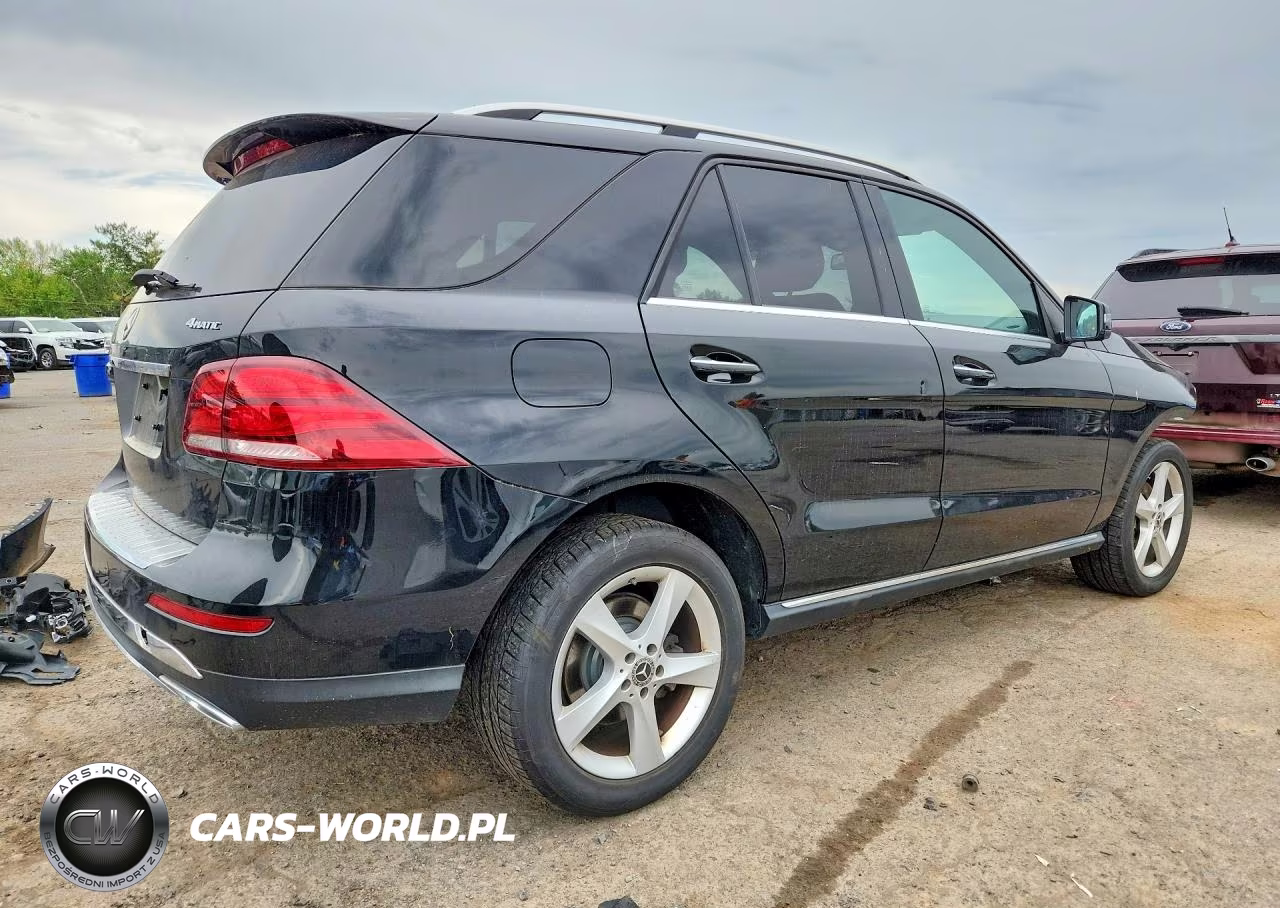 2018 Mercedes-Benz Gle 350 4Matic VIN:4JGDA5HB8JB196921 - 3