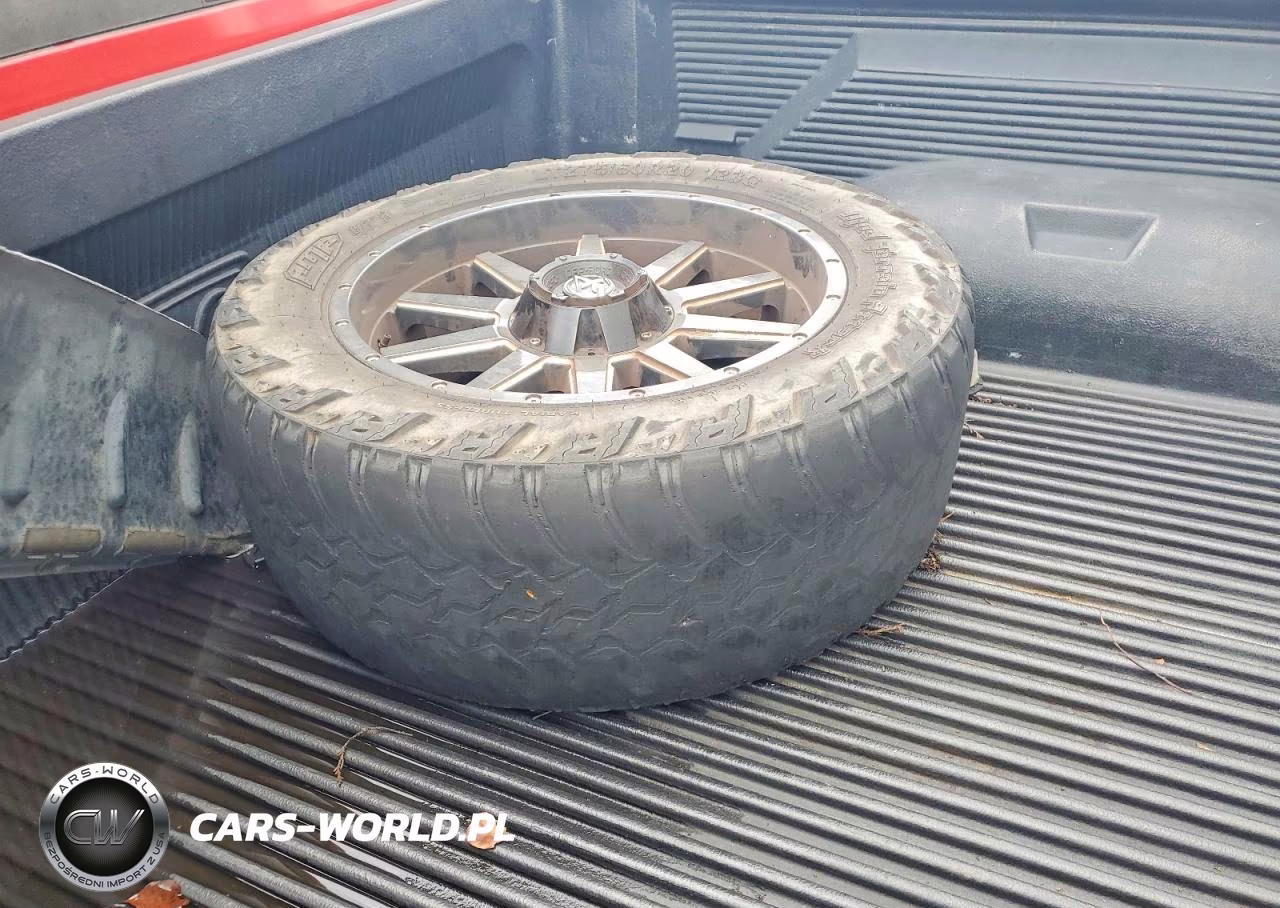 2017 Ram 1500 Slt VIN:1C6RR6GG6HS741392 - 12
