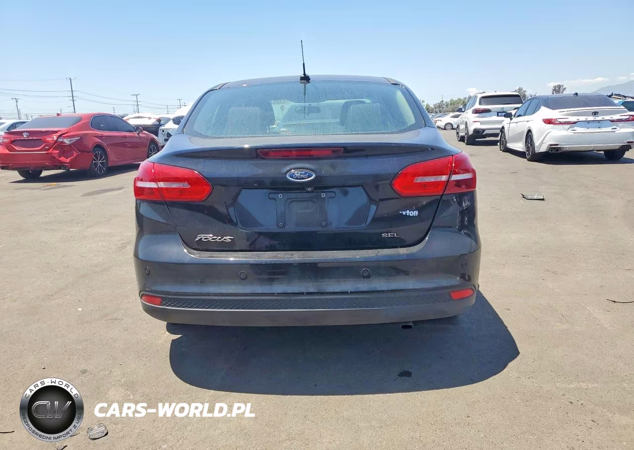 2018 Ford Focus Sel VIN:1FADP3H24JL221370 - 6