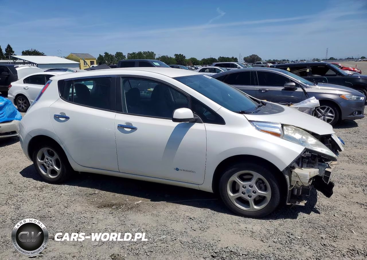 2013 Nissan Leaf S VIN:1N4AZ0CP1DC404714 - 4