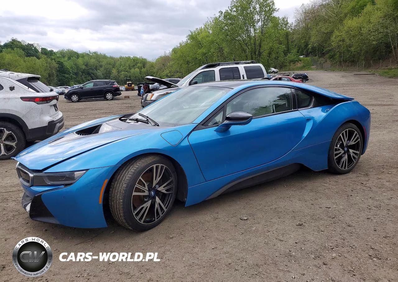 BMW I8