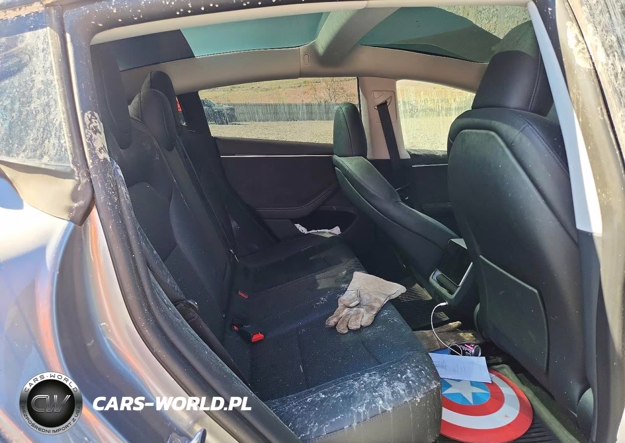 2025 Tesla Model 3 VIN:5YJ3E1EB1SF939578 - 10