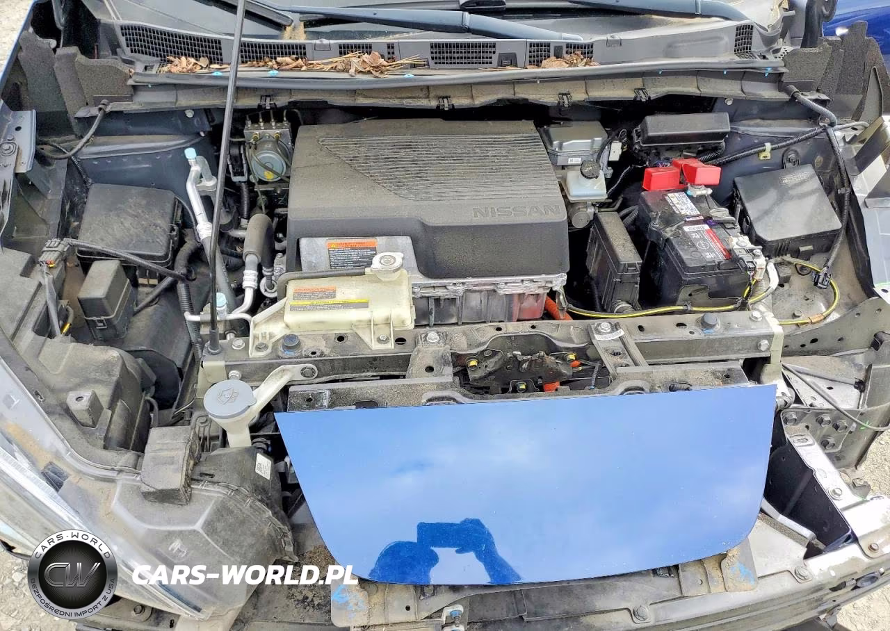2018 Nissan Leaf S VIN:1N4AZ1CP1JC304033 - 12