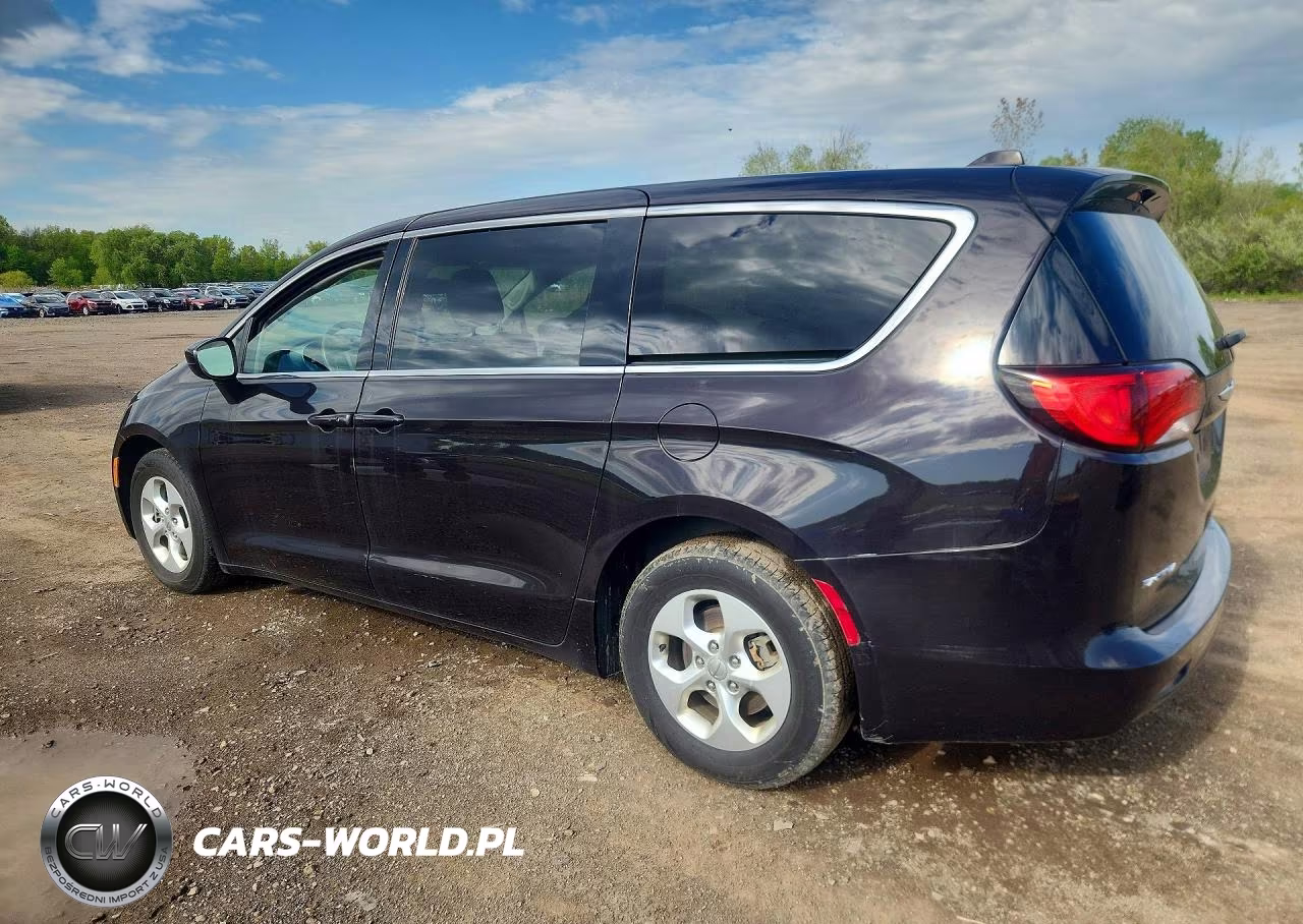 2017 Chrysler Pacifica Lx VIN:2C4RC1CG8HR836895 - 2