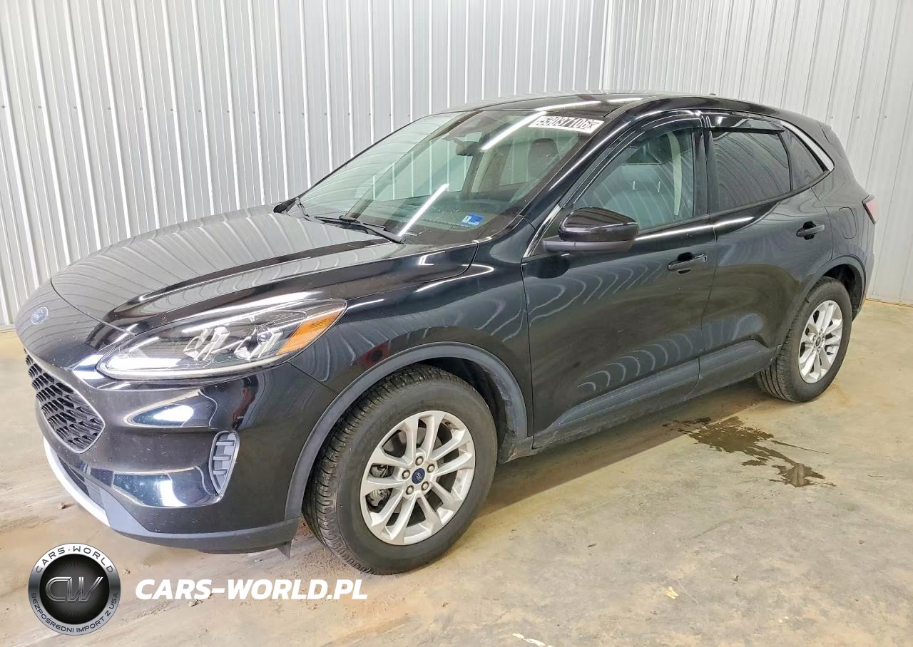 2020 Ford Escape Se