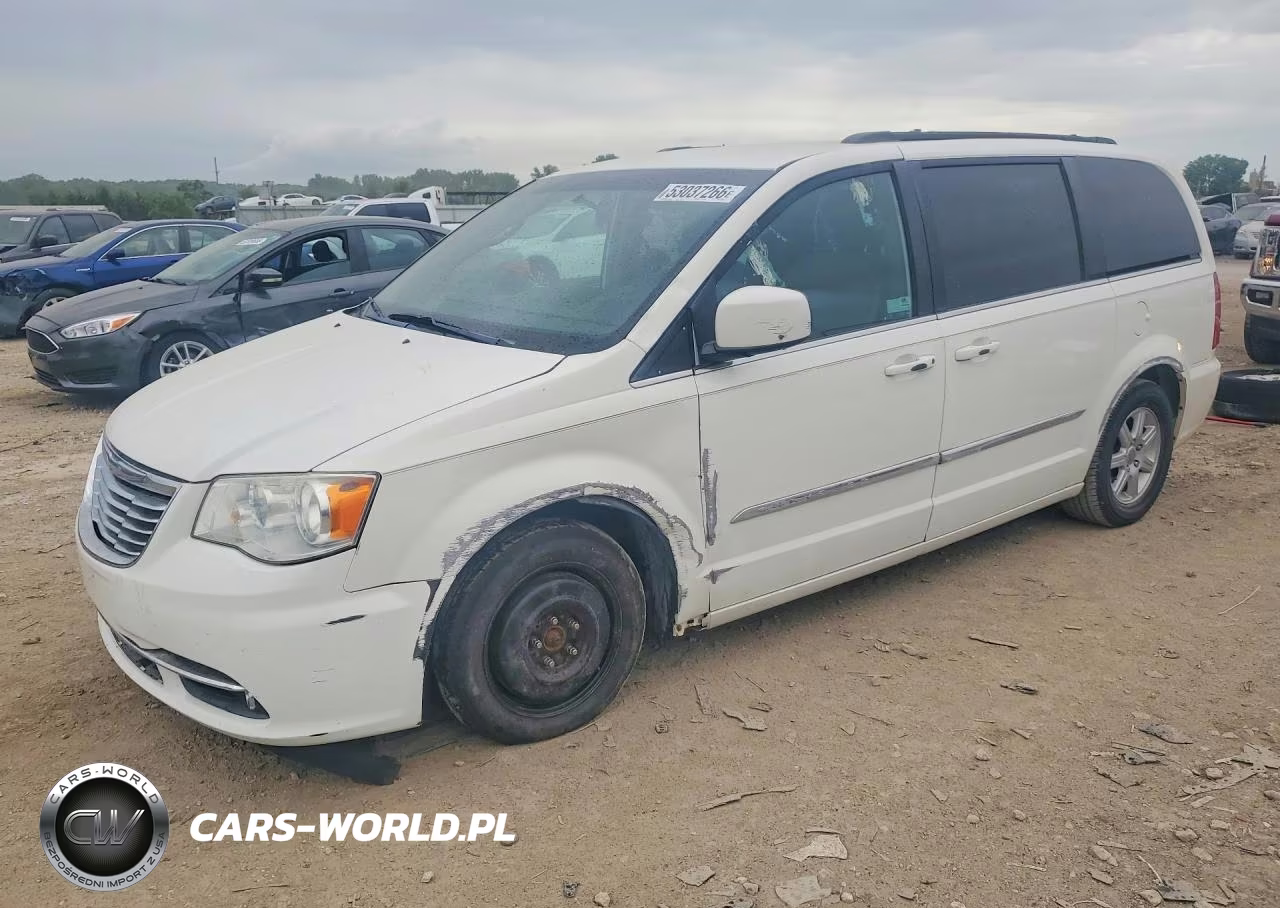 2011 Chrysler Town & Country Touring