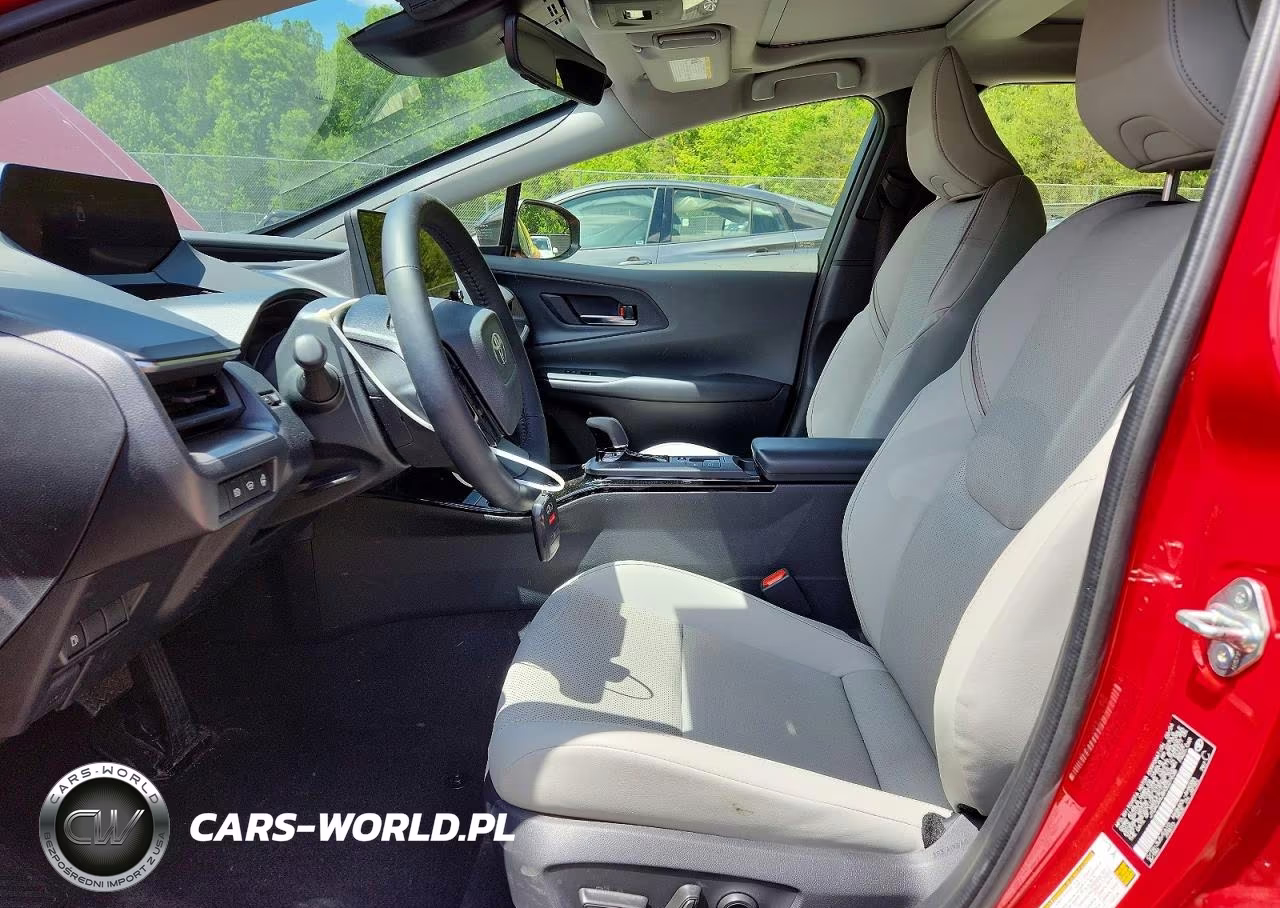 2024 Toyota Prius Xle VIN:JTDACAAU8R3027638 - 7