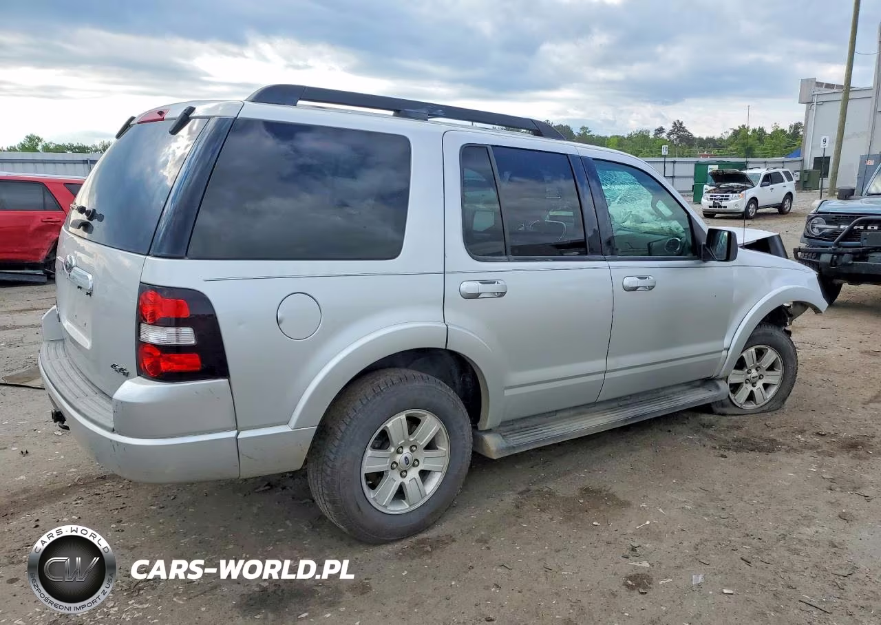 2009 Ford Explorer Xlt VIN:1FMEU73E39UA15796 - 3