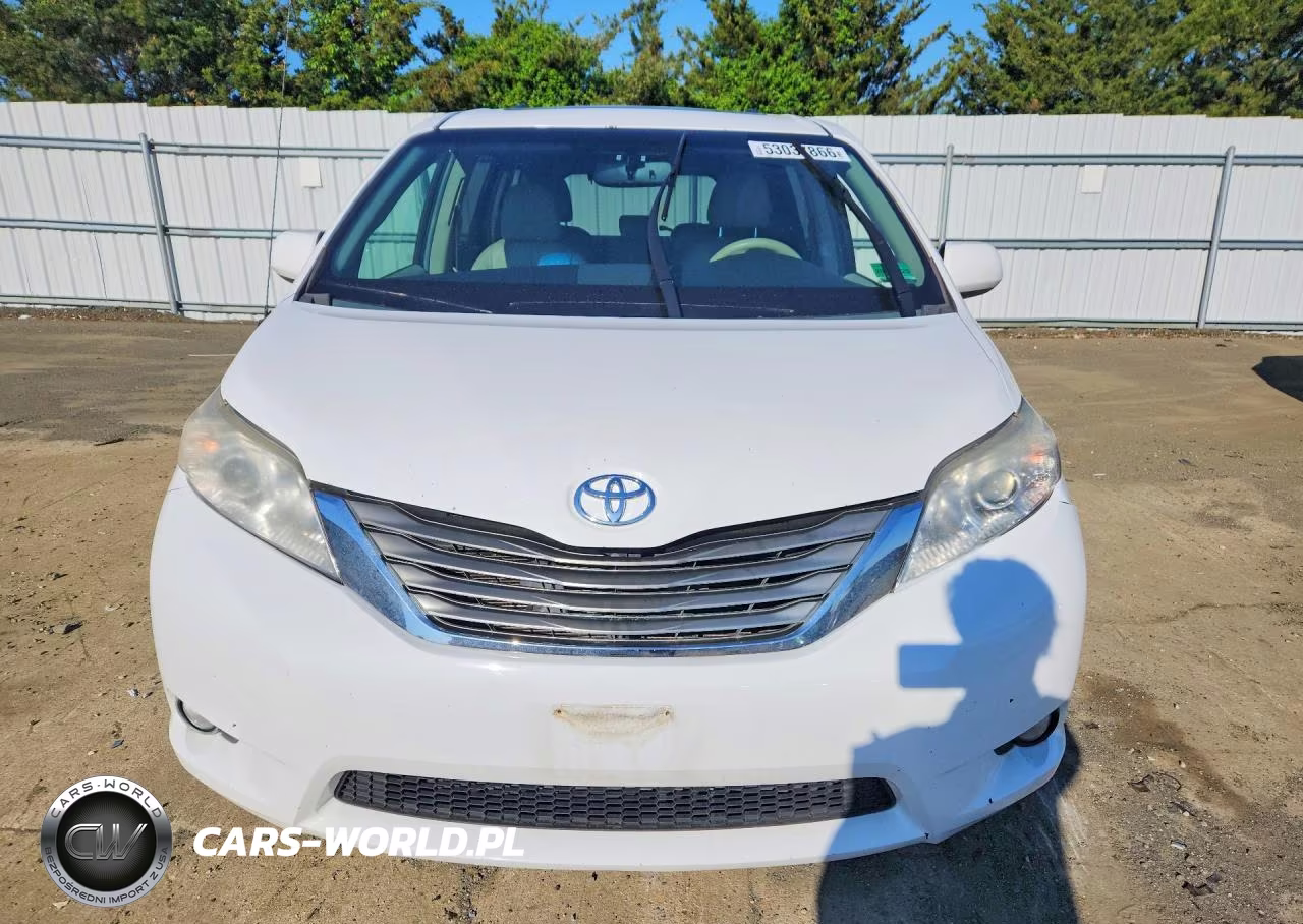 2014 Toyota Sienna L VIN:5TDYK3DC3ES500984 - 5