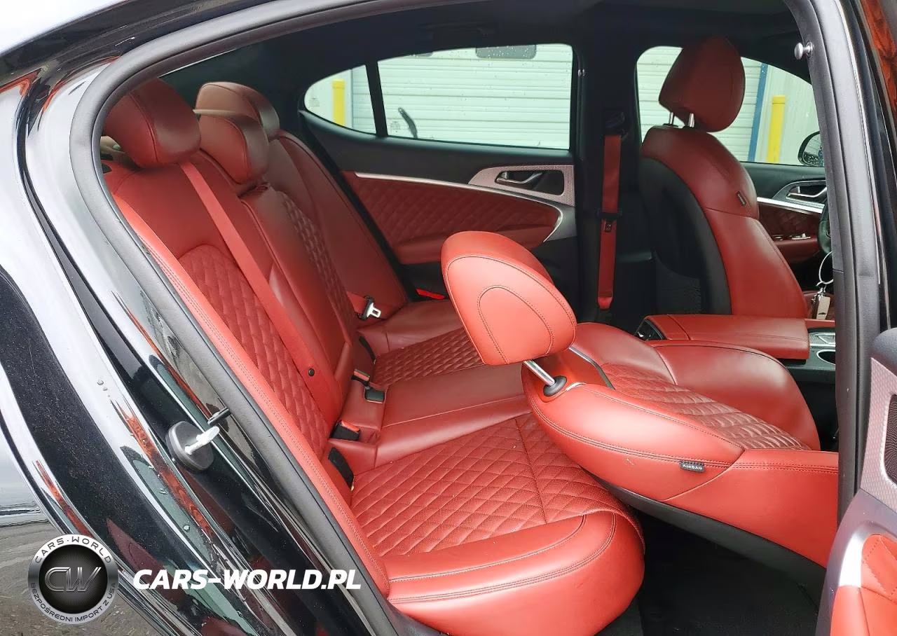 2023 Genesis G70 3.3T Standard VIN:KMTG54TE2PU118036 - 10