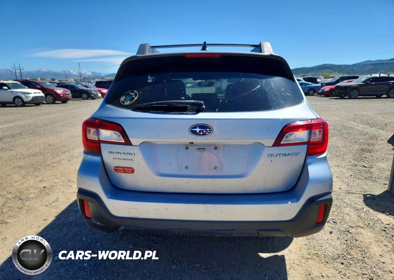 2018 Subaru Outback 2.5I Premium VIN:4S4BSAFCXJ3340679 - 6