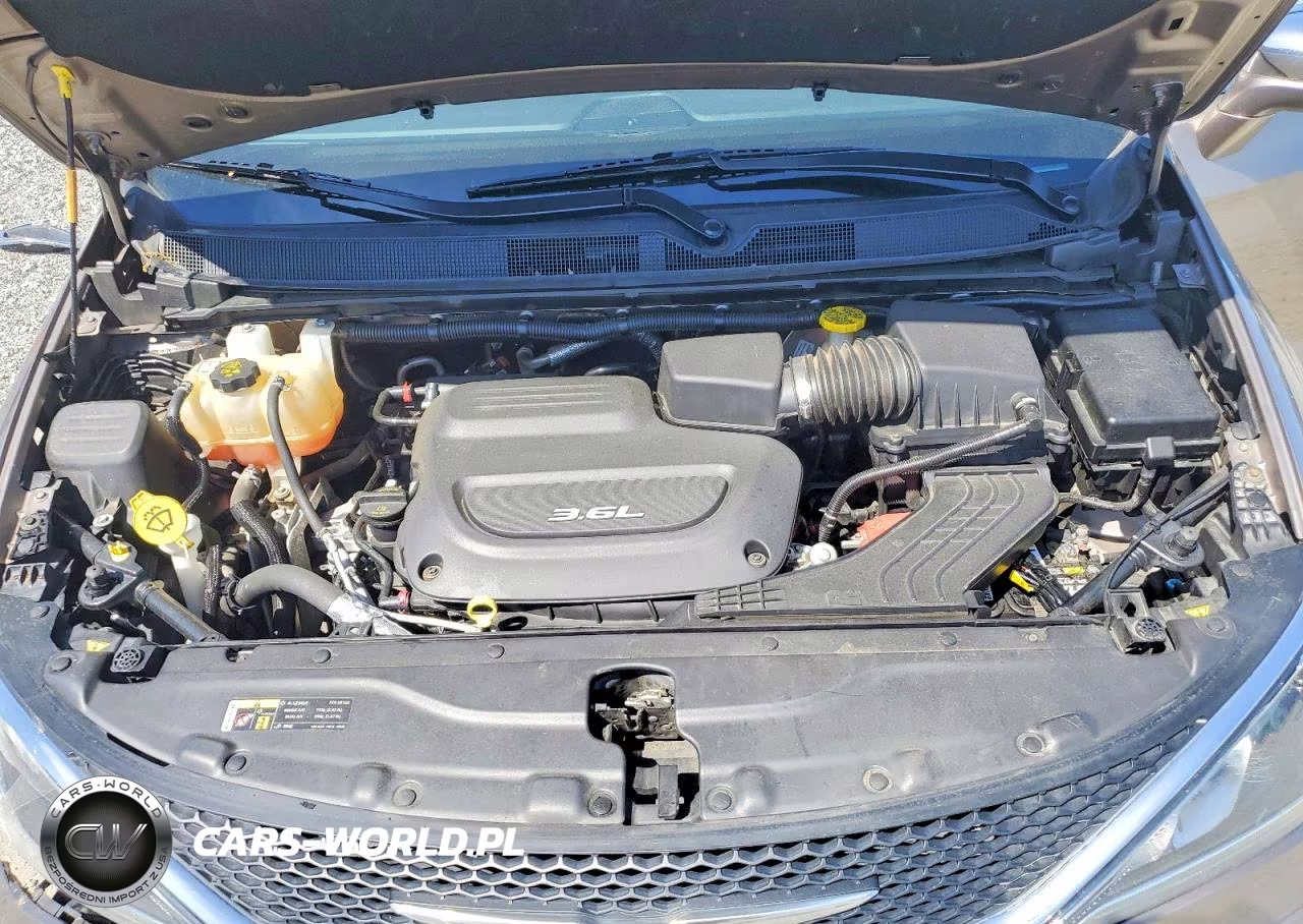 2017 Chrysler Pacifica Limited VIN:2C4RC1GG8HR643298 - 12