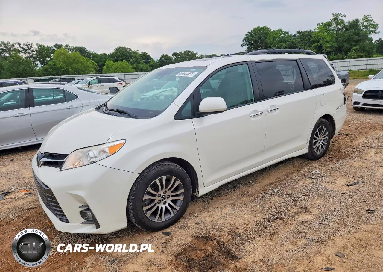 2020 Toyota Sienna Xle Premium 8-Passenger