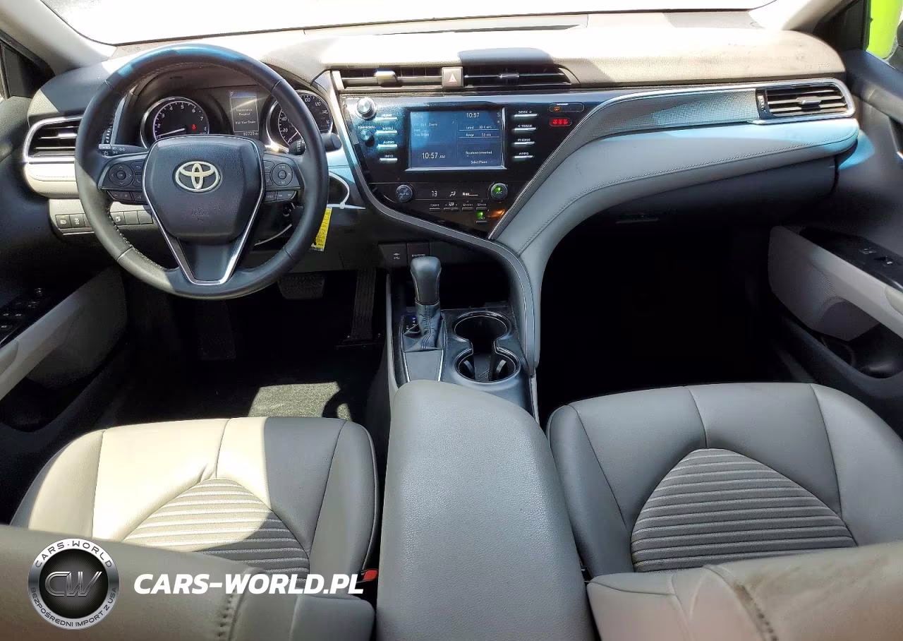 2018 Toyota Camry Se VIN:4T1B11HK8JU639444 - 8