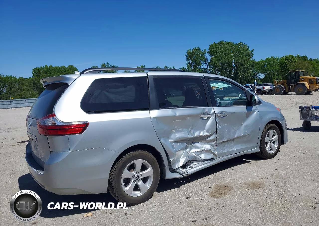 2020 Toyota Sienna Le VIN:5TDKZ3DC6LS032960 - 3
