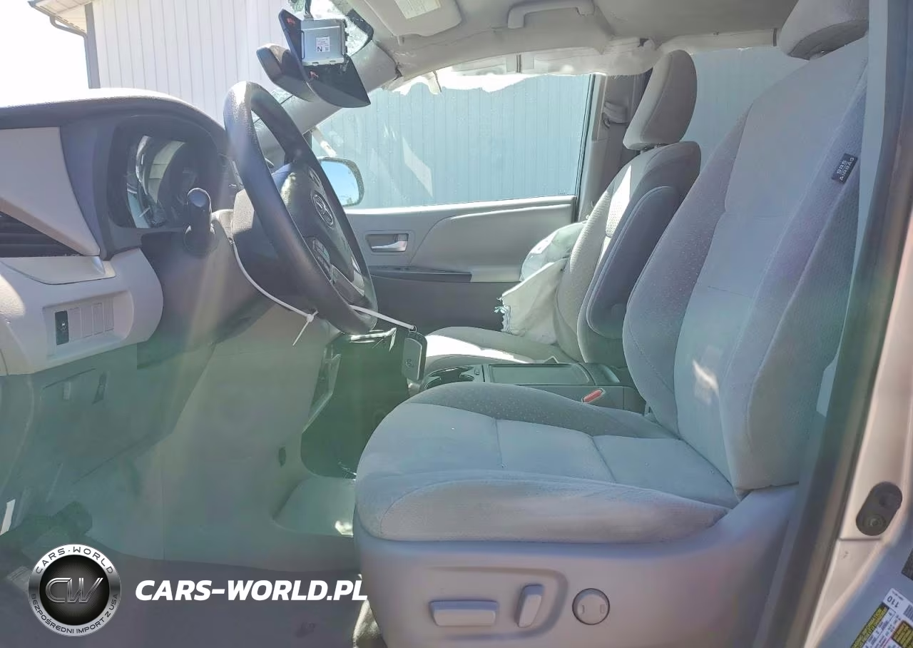 2020 Toyota Sienna Le VIN:5TDKZ3DC6LS032960 - 7