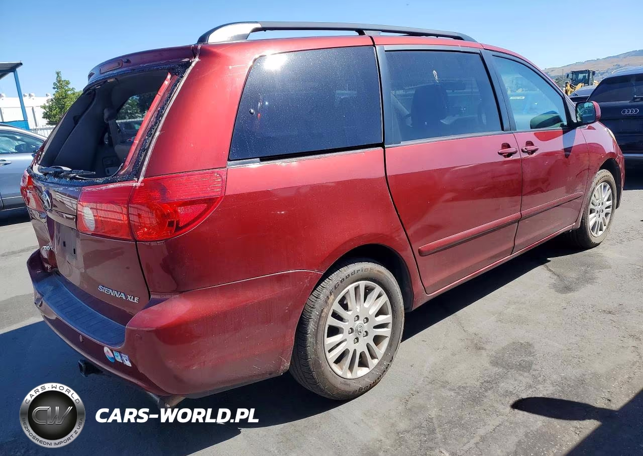 2010 Toyota Sienna Xle VIN:5TDYK4CC7AS318304 - 3