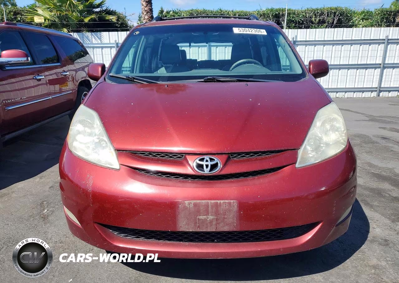 2010 Toyota Sienna Xle VIN:5TDYK4CC7AS318304 - 5