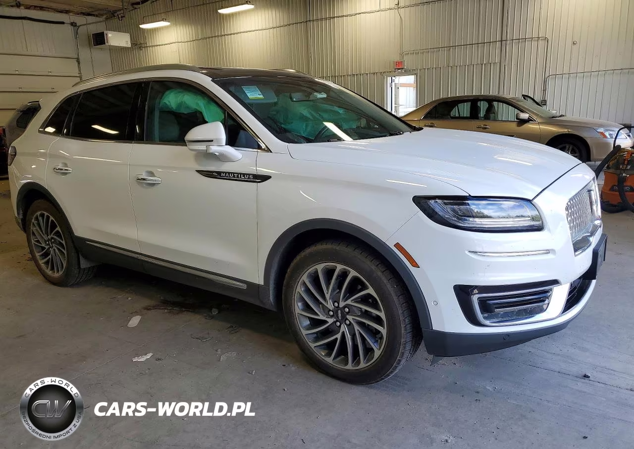 2020 Lincoln Nautilus Reserve VIN:2LMPJ8KP6LBL15912 - 4