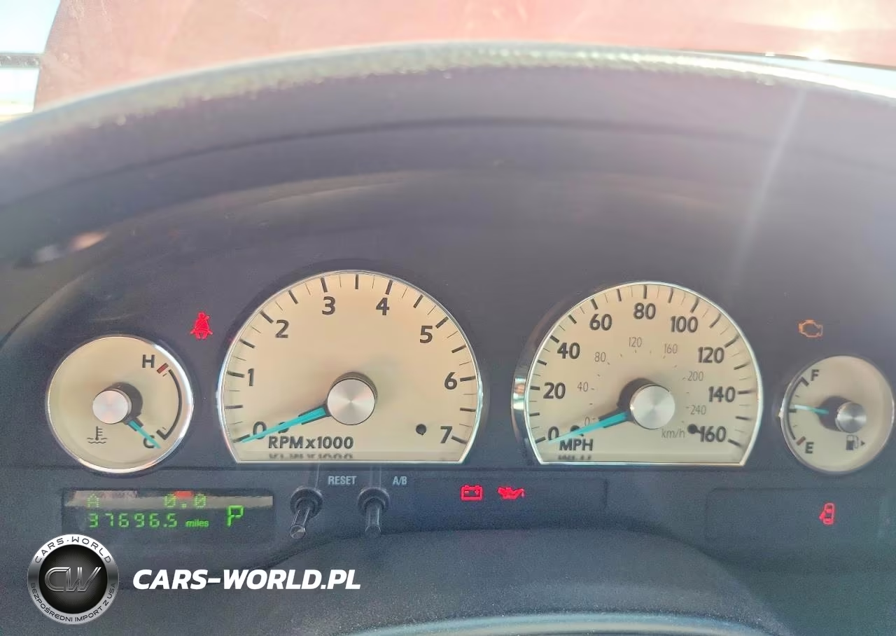 2004 Ford Thunderbird VIN:1FAHP60A24Y107266 - 9