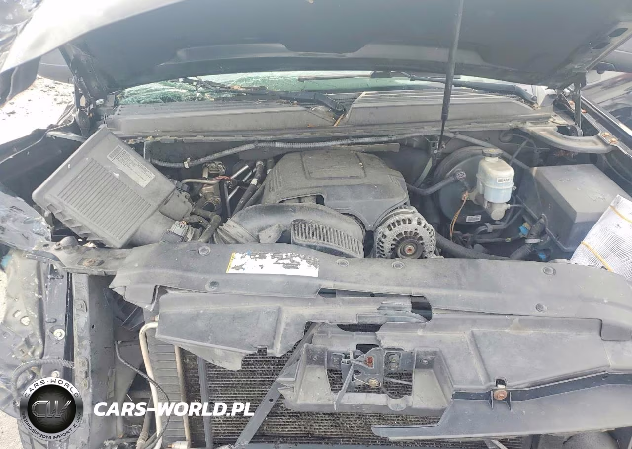2010 Chevrolet Suburban C1500 Ls VIN:1GNUCHE06AR260262 - 12
