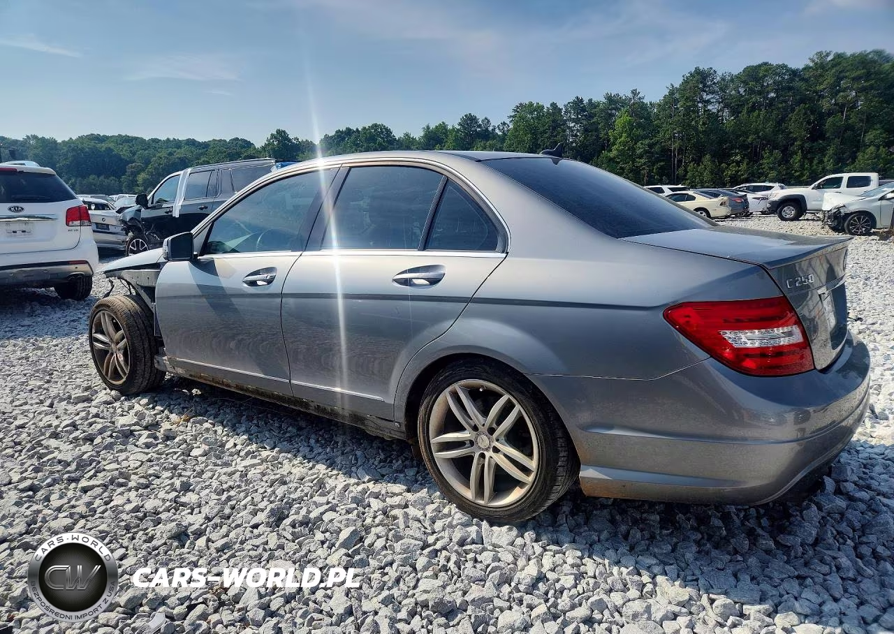 2013 Mercedes-Benz C 250 VIN:WDDGF4HB7DA857416 - 2