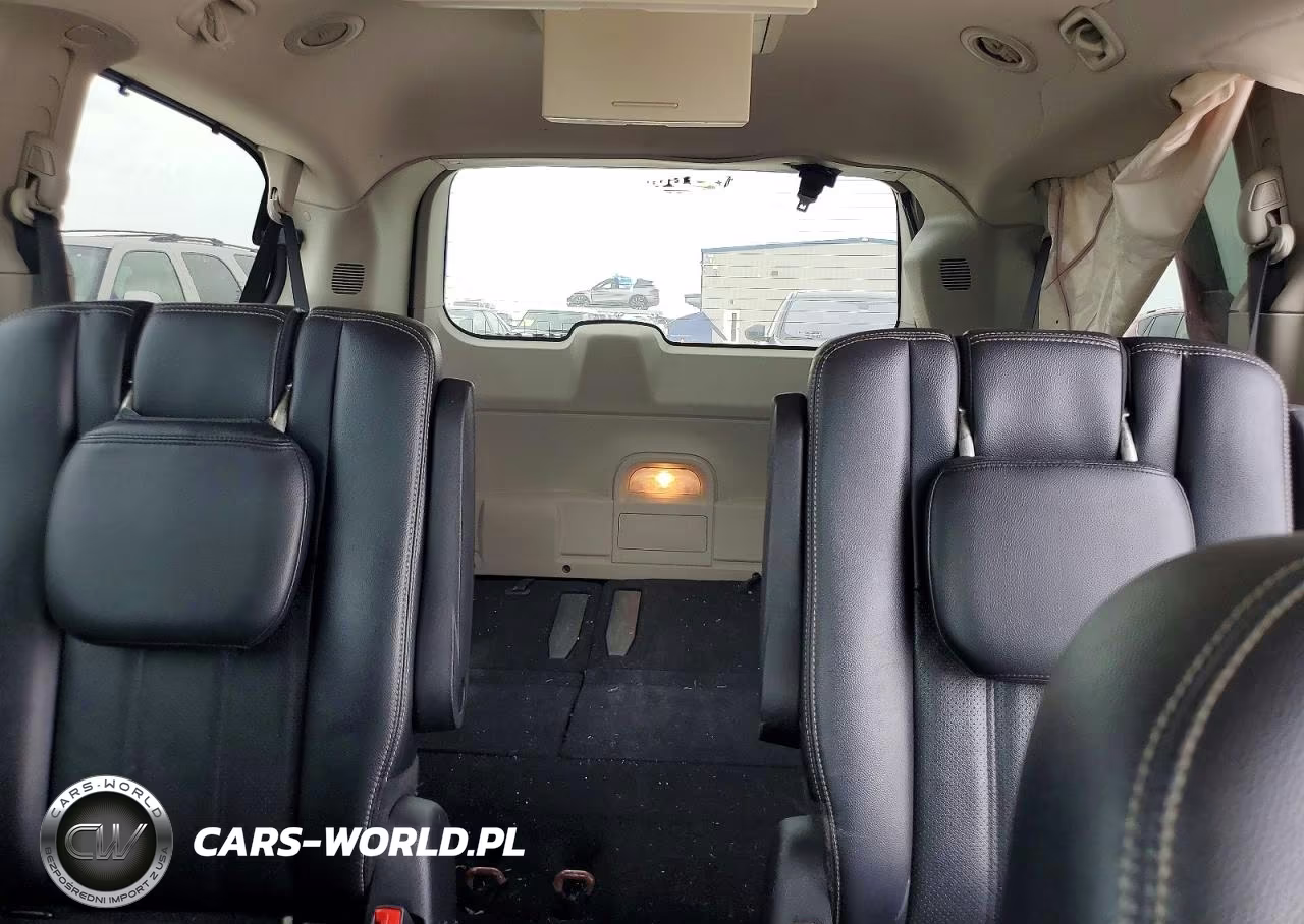 2014 Chrysler Town & Country Touring L VIN:2C4RC1CG3ER116299 - 10
