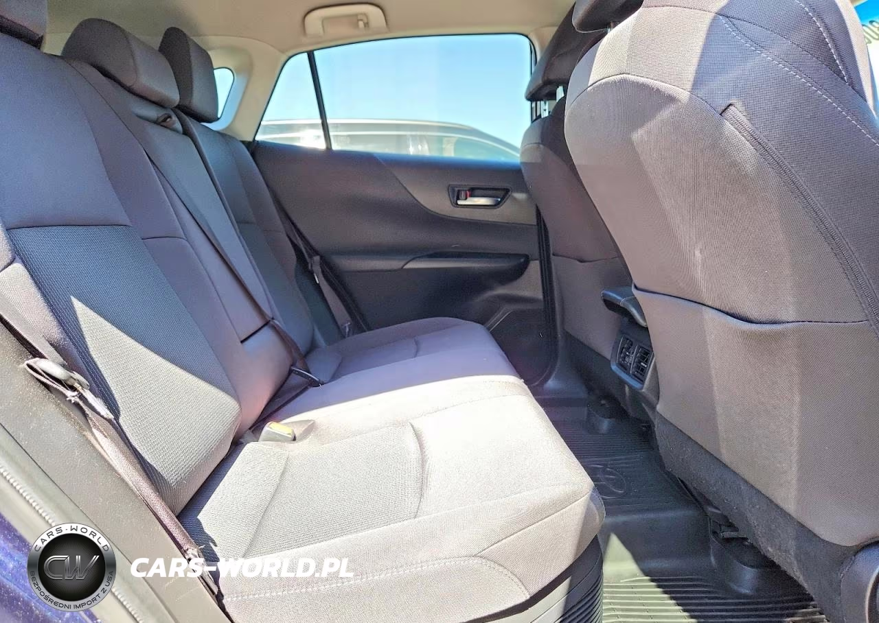2022 Toyota Venza Le VIN:JTEAAAAH1NJ096696 - 10