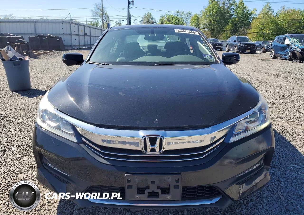 2017 Honda Accord Exl VIN:1HGCR2F88HA054892 - 5