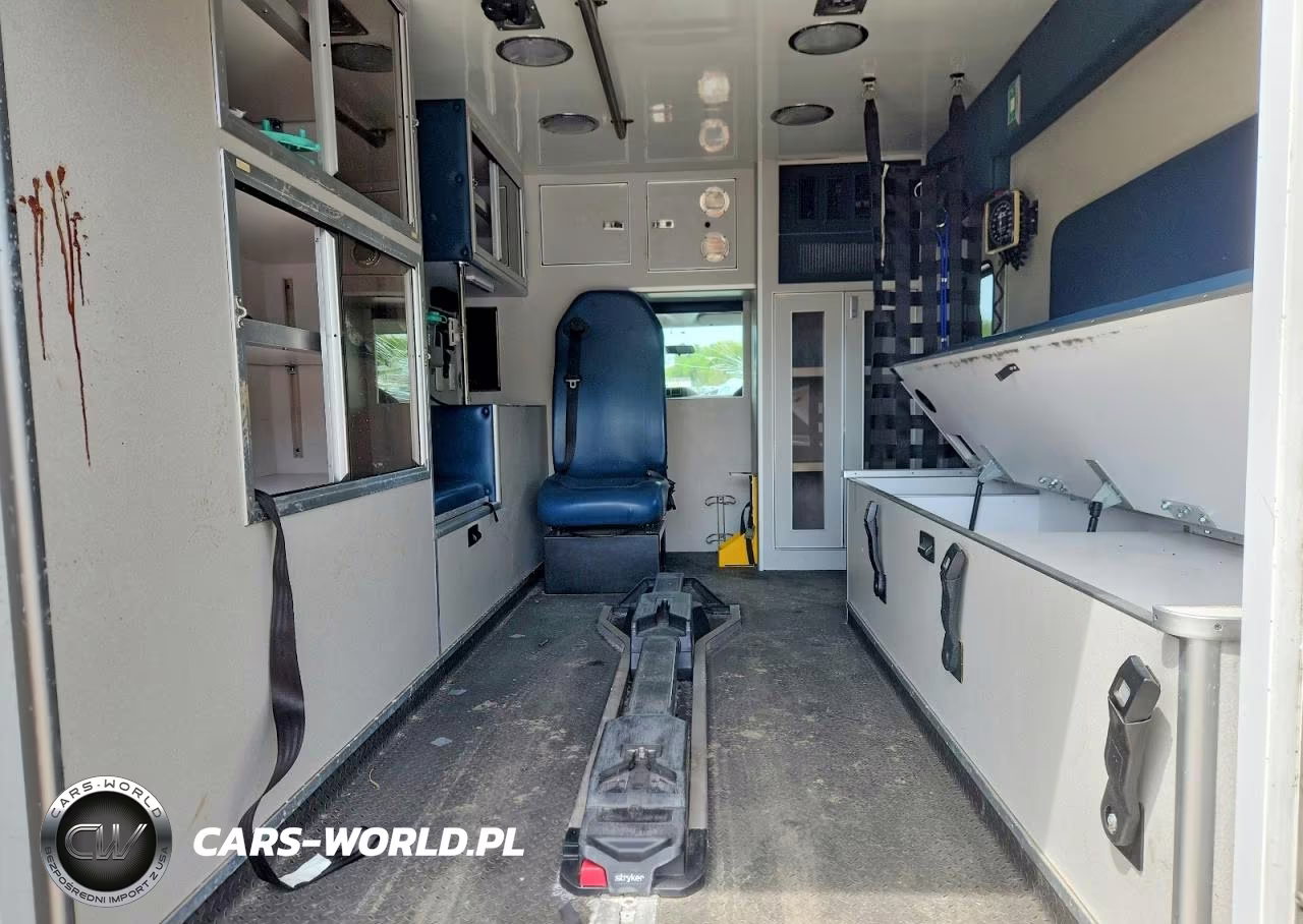 2025 Ford Econoline - Ambulance Body VIN:1FDWE3FN6SDD00326 - 10