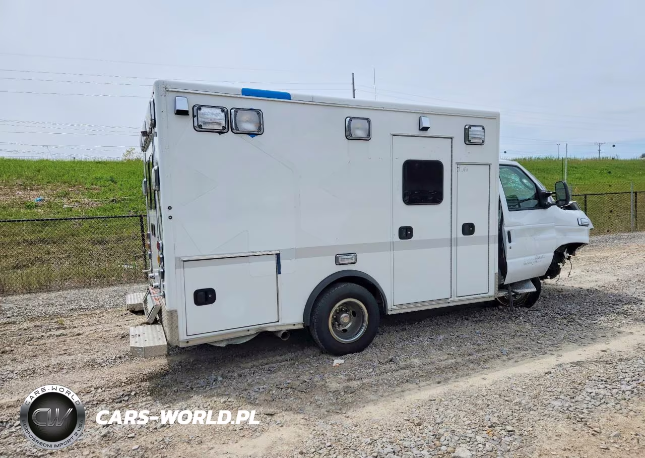 2025 Ford Econoline - Ambulance Body VIN:1FDWE3FN6SDD00326 - 3