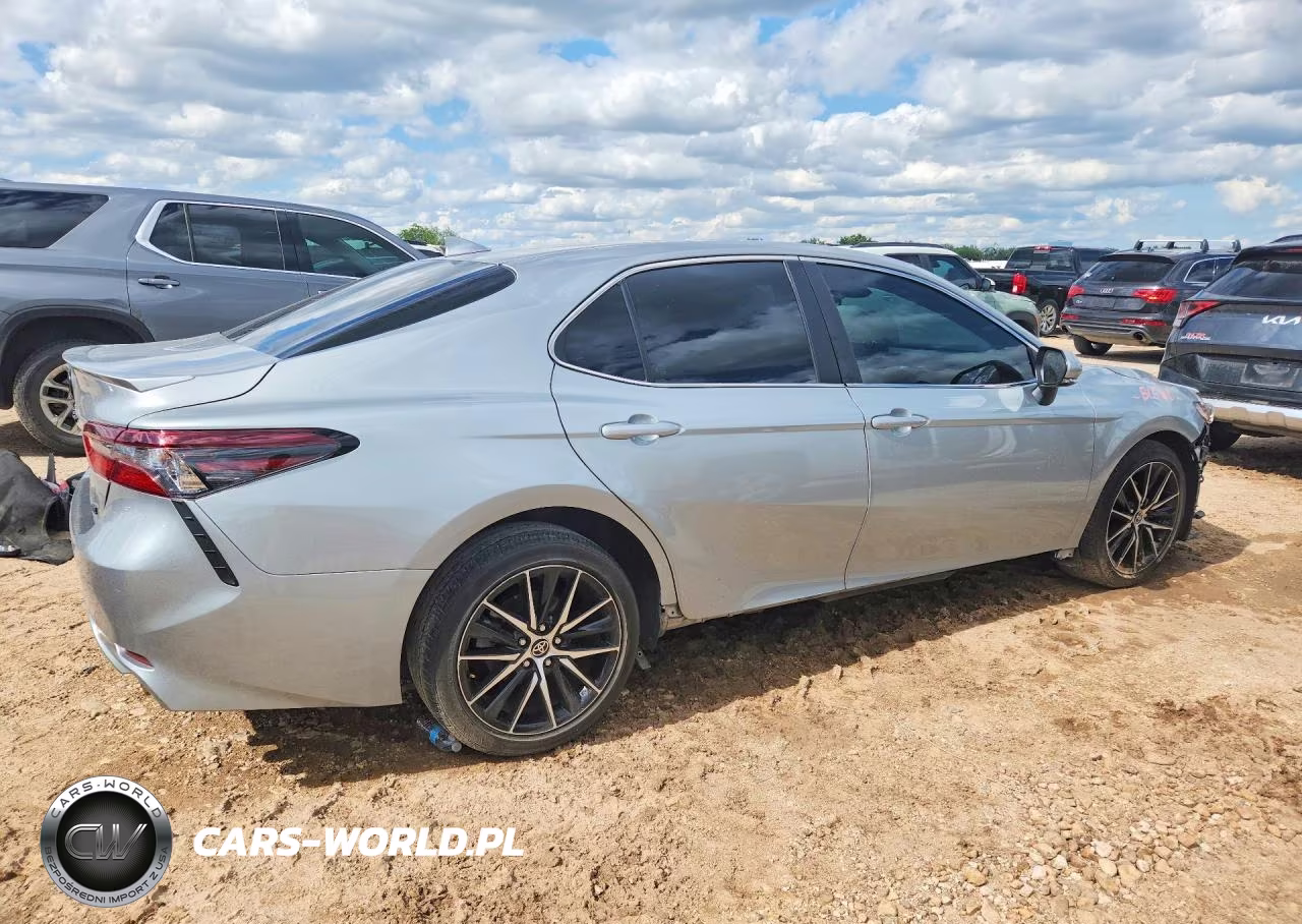 2024 Toyota Camry Se VIN:4T1G11AK7RU210839 - 3