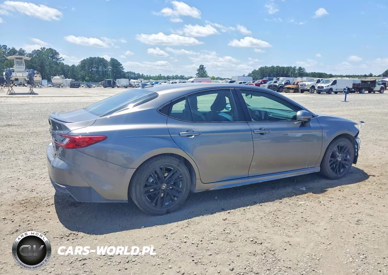 2026 Toyota Camry Se VIN:4T1DAACK9TU673900 - 3