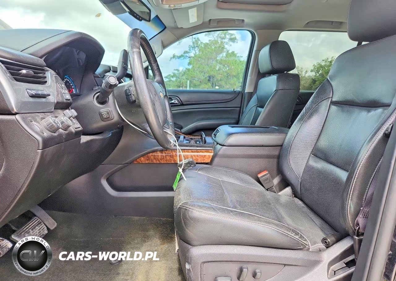 2017 Chevrolet Suburban K1500 Premier VIN:1GNSKJKC9HR130857 - 7